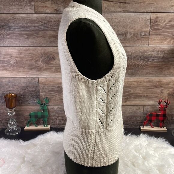 Vintage Women’s White Button Front Open Knit Sweater Vest Size Large ? - Picture 3 of 4